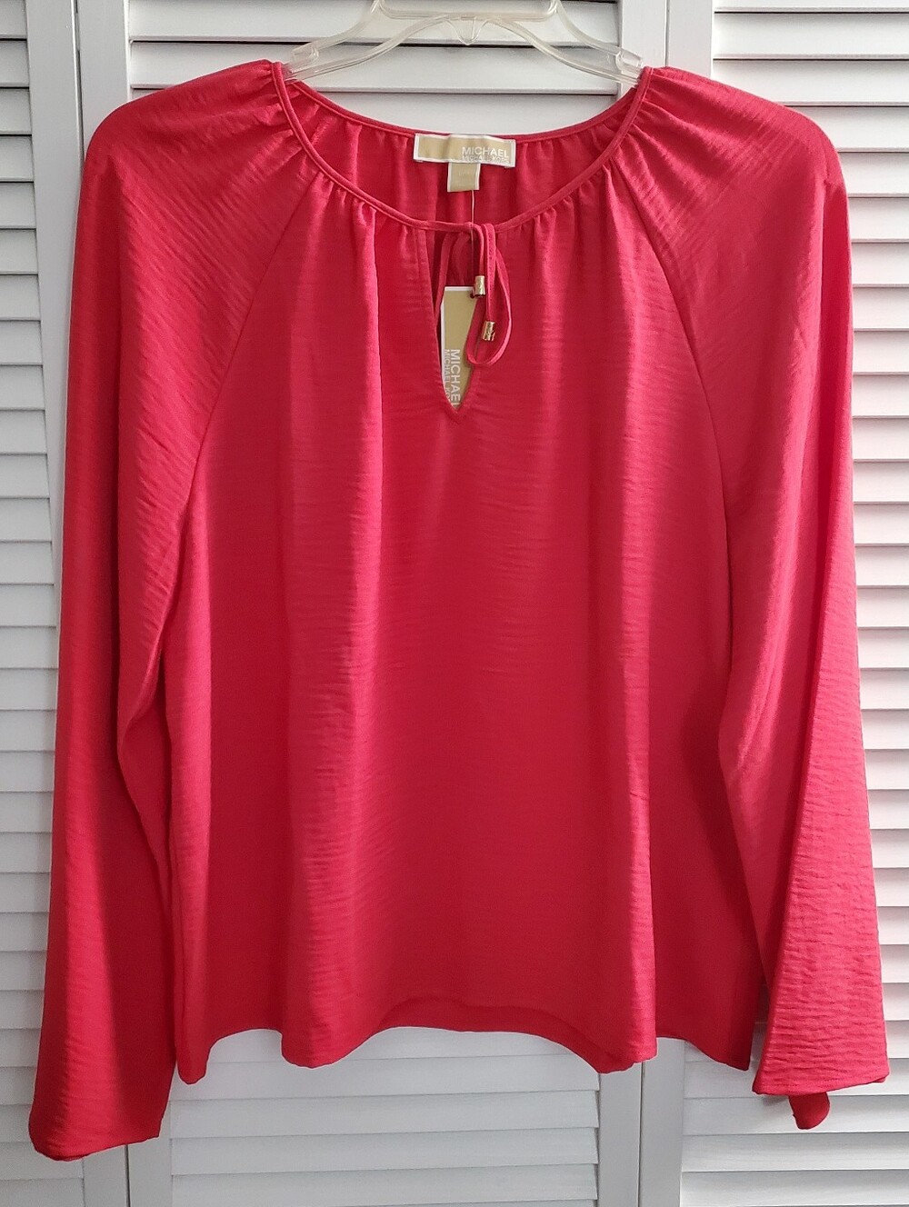 Michael Kors NWT Deep Pink Blouse Top w Bell Sleeves & Gold Accents- Sz- L